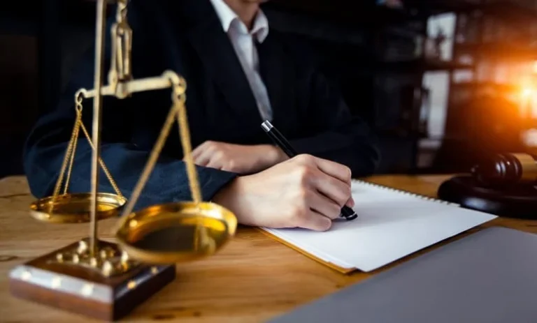 تکس مپ، معرفی بهترین وکیل های مالیات برای اصناف