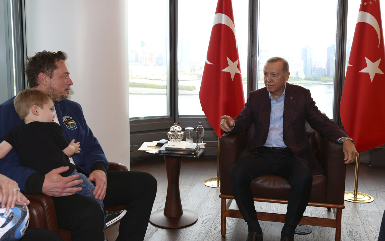 بلندپروازی اردوغان؛ از همکاری با استارلینک تا تاسیس کارخانه تسلا در ترکیه!
